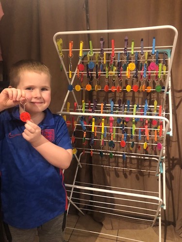 Meet the six-year-old boy who is leaving inspirational keyrings around Northamptonshire town  image