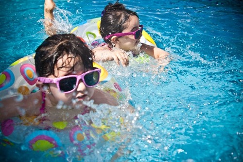 Baby swim school owner shares her top tips for a safe summer  image