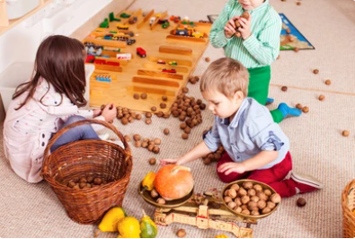 8 Ways to Encourage Young Children to Learn Through Play  image