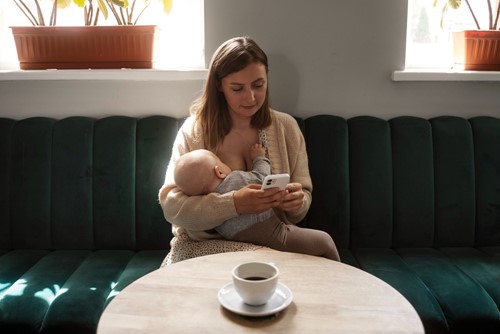 Being a New Mum and Navigating Social Media  image