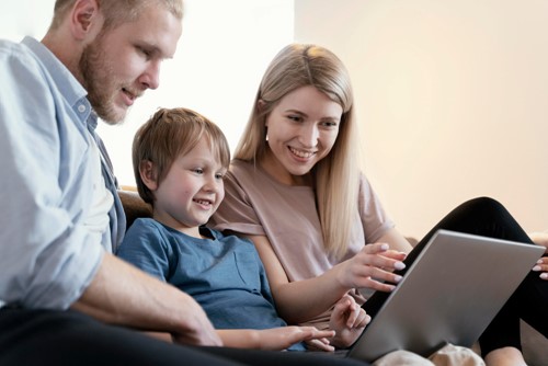 Top Online Therapy Platforms for Children: Choosing the Right Service for Your Family  image