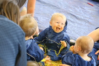 During messy play, babies and pre-schoolers are given creative freedom.